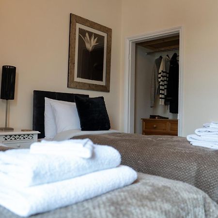 The Plumb Townhouse In Warwick Centre Villa Екстериор снимка