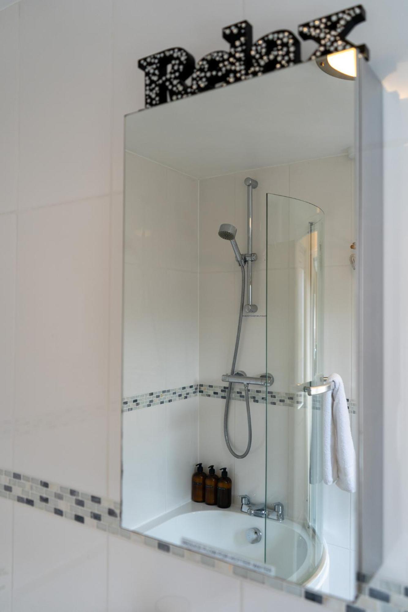 The Plumb Townhouse In Warwick Centre Villa Екстериор снимка