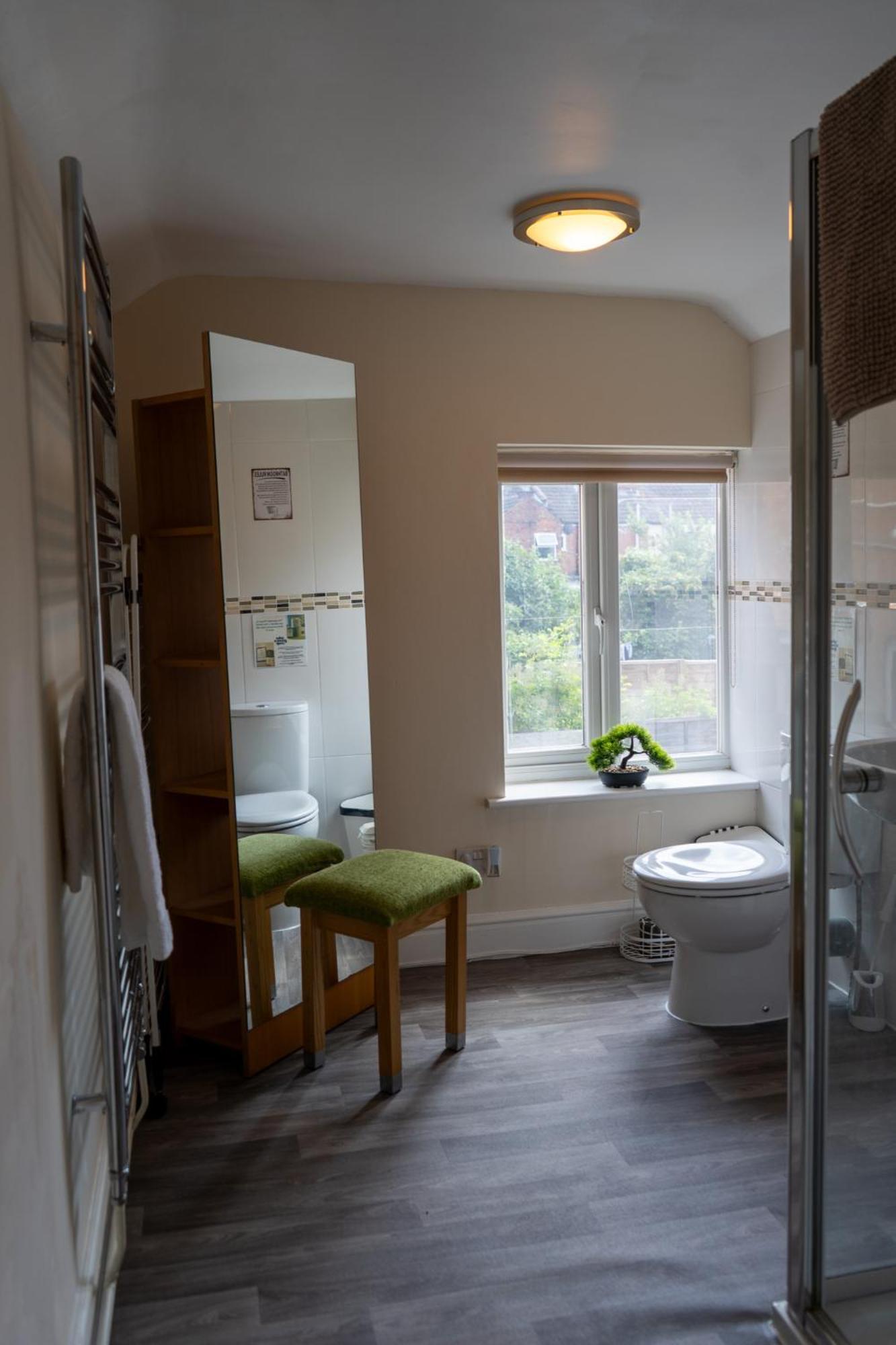 The Plumb Townhouse In Warwick Centre Villa Екстериор снимка