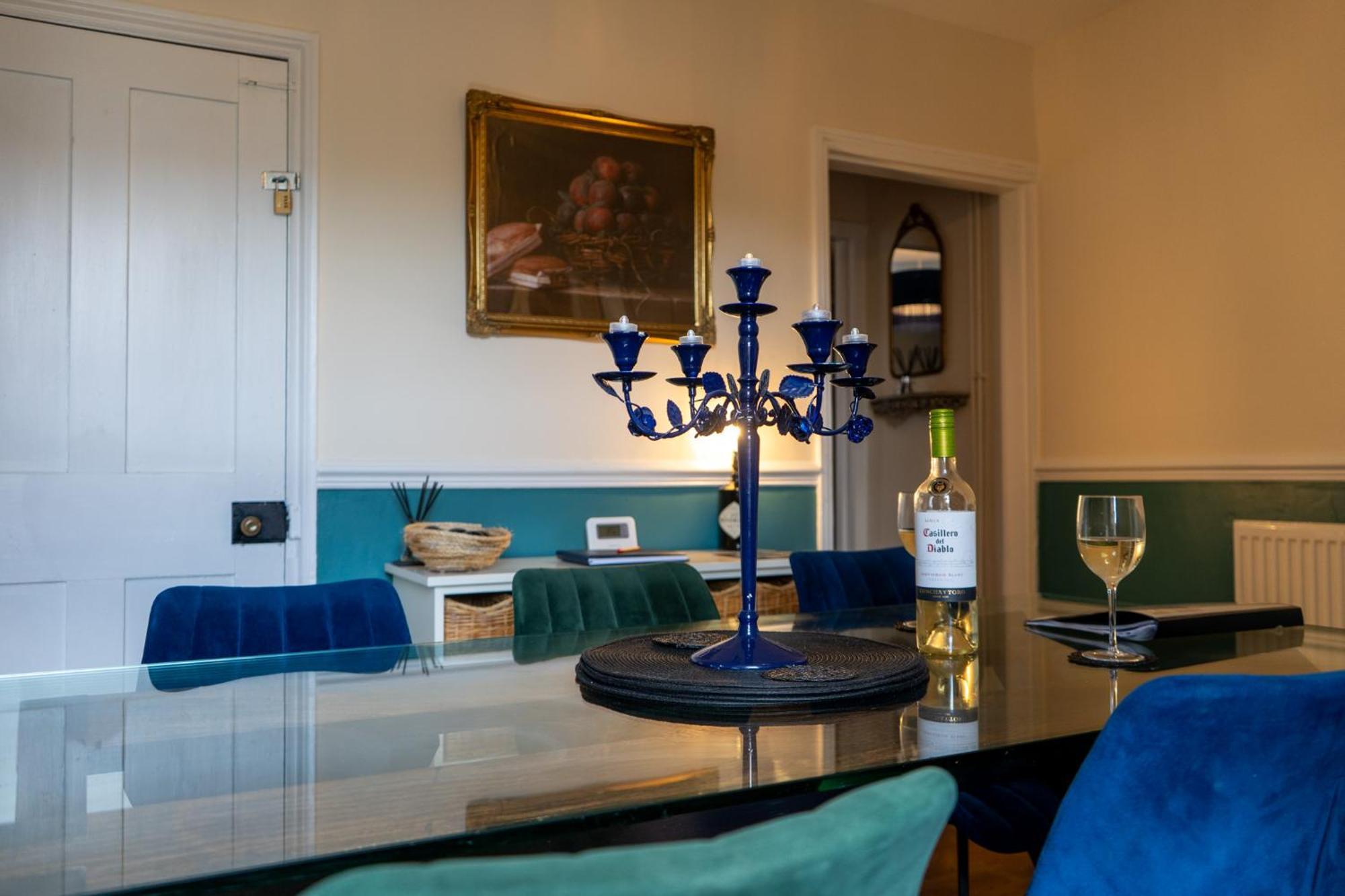 The Plumb Townhouse In Warwick Centre Villa Екстериор снимка